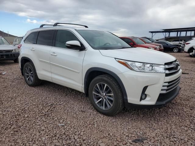 2018 Toyota Highlander SE