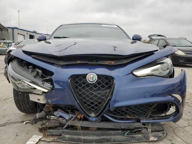 2017 Alfa Romeo Giulia Quadrifoglio