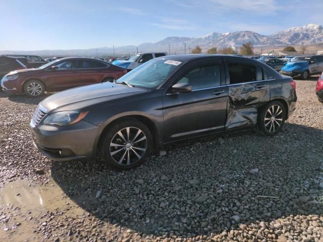 2014 Chrysler 200 Touring