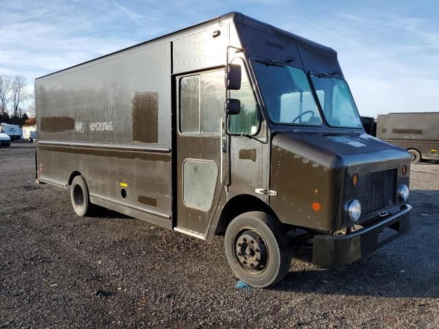 2009 Freightliner Chassis M Line WALK-IN Van