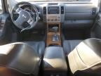 2005 Nissan Pathfinder LE