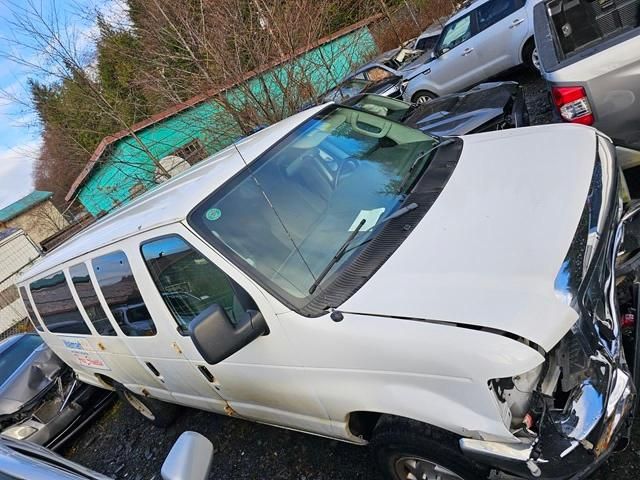 2014 Ford Econoline E350 Super Duty Wagon