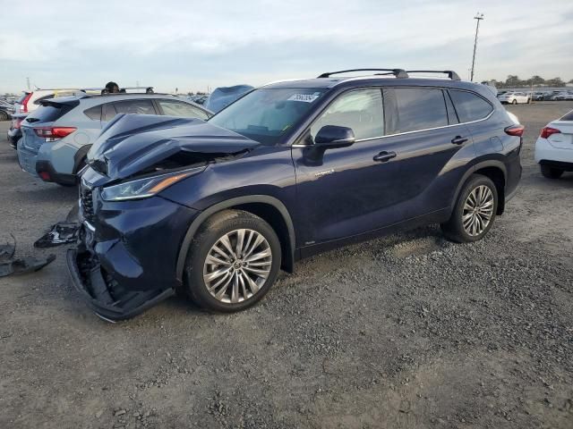 2021 Toyota Highlander Hybrid Platinum