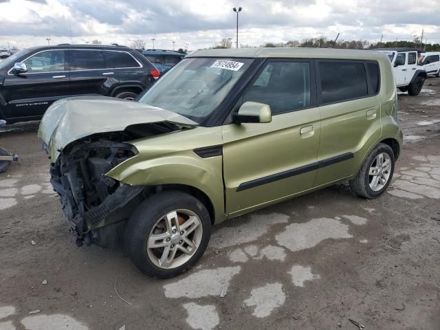 2010 KIA Soul +