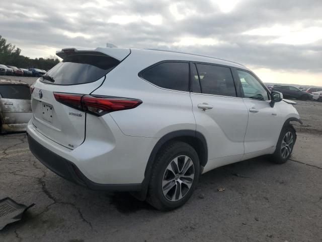 2021 Toyota Highlander Hybrid XLE