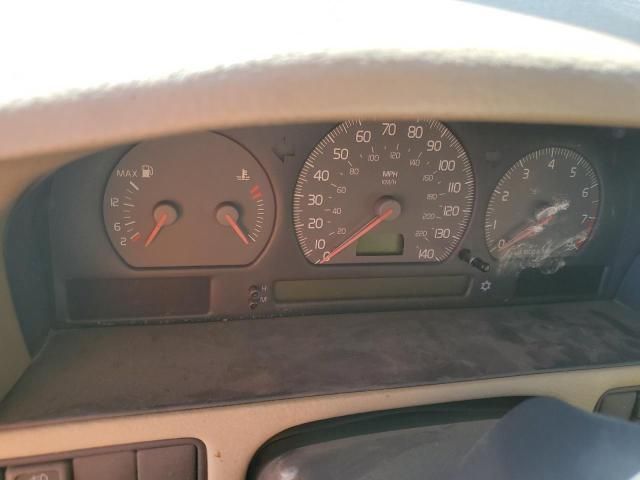 2000 Volvo V70 XC