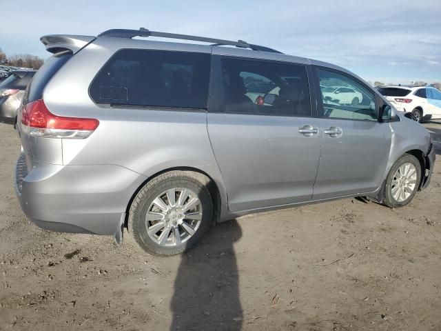 2013 Toyota Sienna XLE