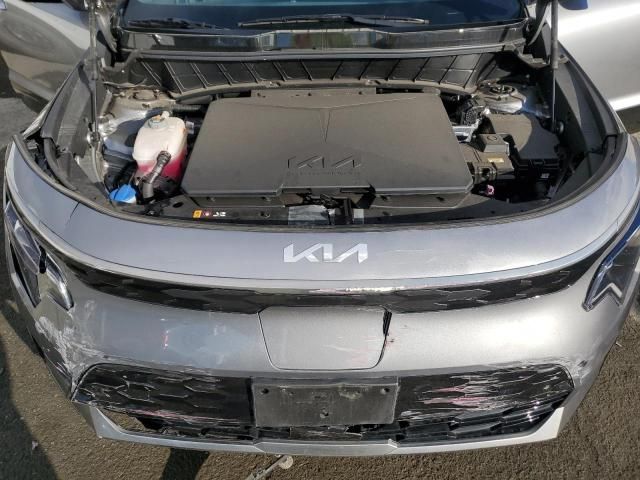 2023 04 2023 KIA Niro Wind