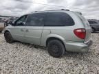 2004 Chrysler Town & Country LX