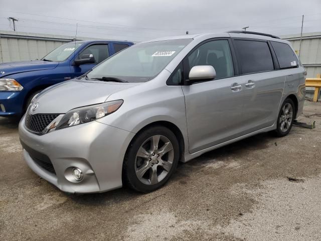 2014 Toyota Sienna Sport