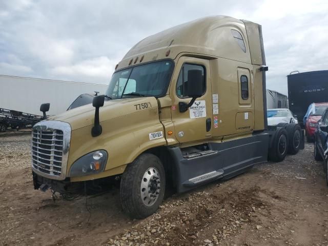 2016 Freightliner Cascadia 125