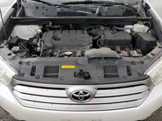 2013 Toyota Highlander Base