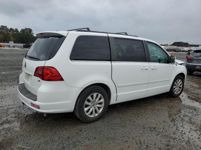 2014 Volkswagen Routan SE