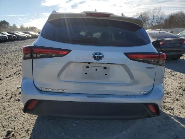 2022 Toyota Highlander Hybrid XLE