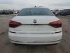 2018 Volkswagen Passat SE