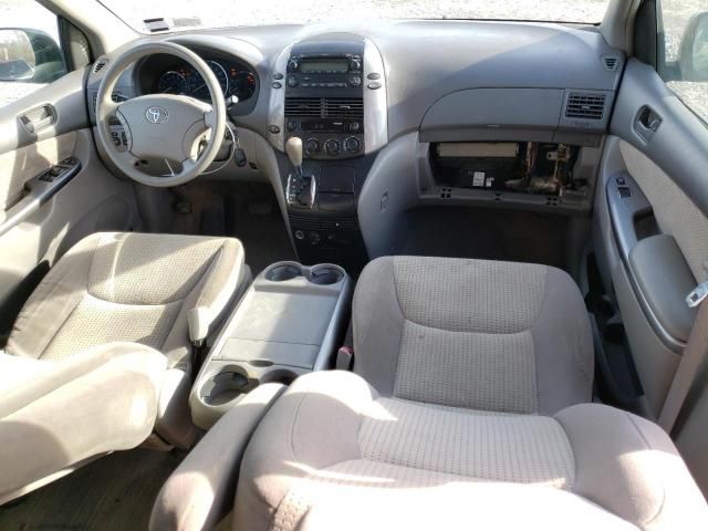 2008 Toyota Sienna CE