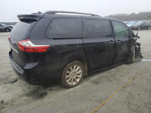 2018 Toyota Sienna XLE