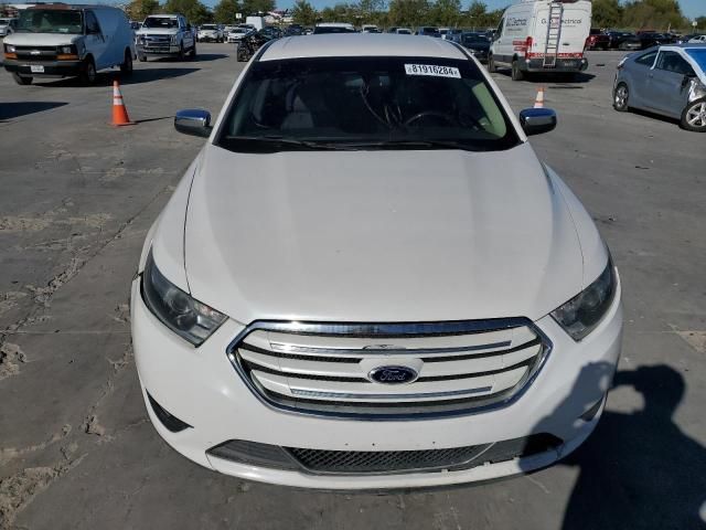 2015 Ford Taurus Limited