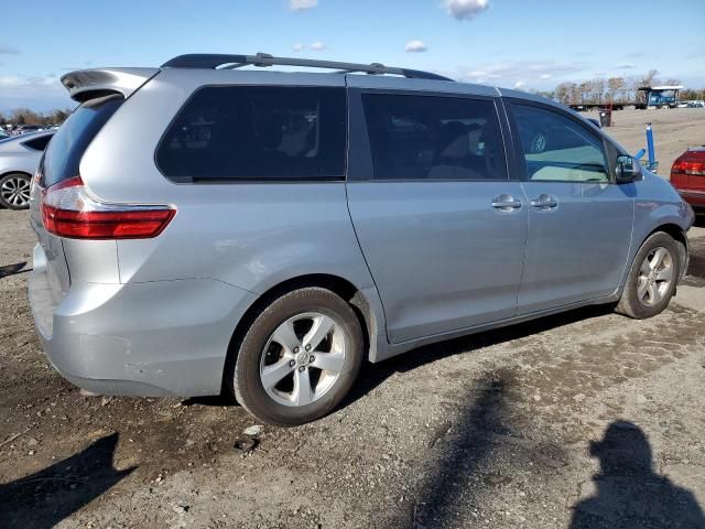 2015 Toyota Sienna LE