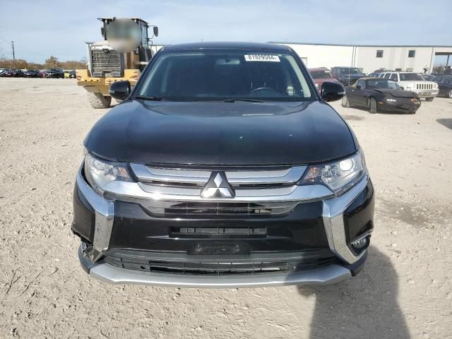 2016 Mitsubishi Outlander SE