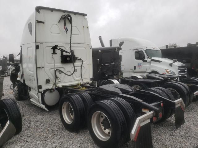 2018 Freightliner Cascadia 125