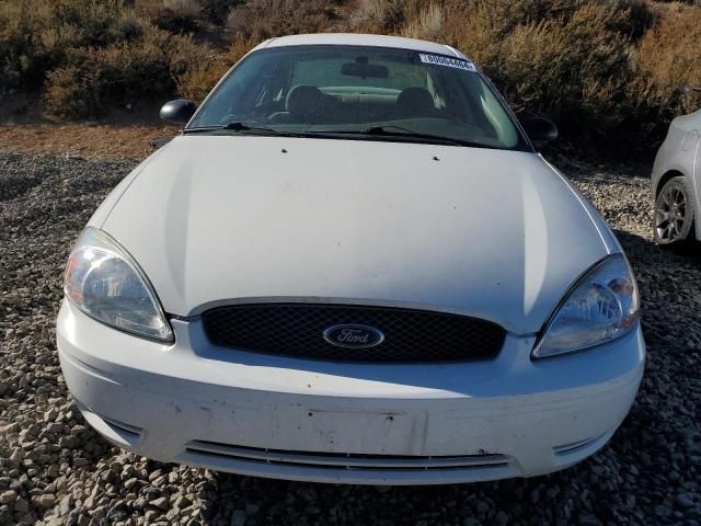 2005 Ford Taurus SE