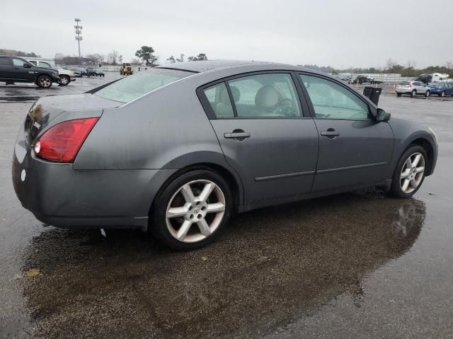 2004 Nissan Maxima SE