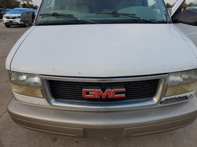 2003 GMC Safari XT