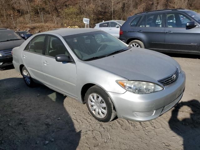 2005 Toyota Camry LE