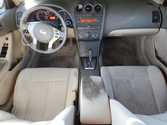 2010 Nissan Altima Base