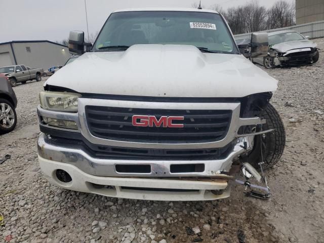 2004 GMC Sierra K2500 Heavy Duty