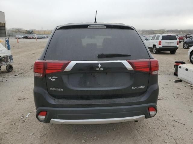 2016 Mitsubishi Outlander SE