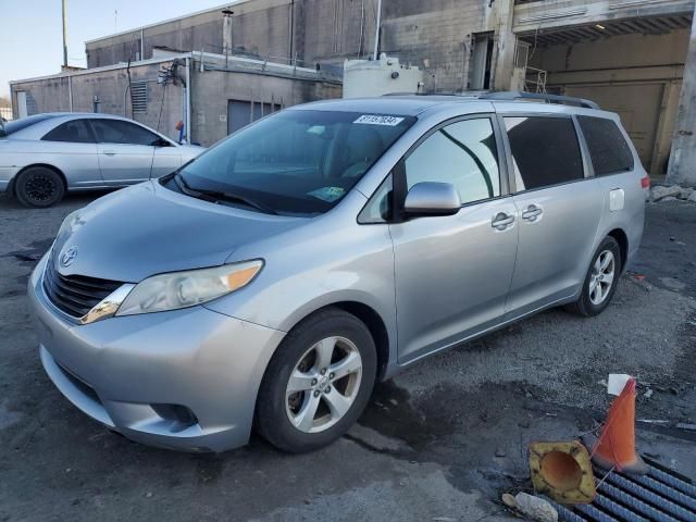 2011 Toyota Sienna LE