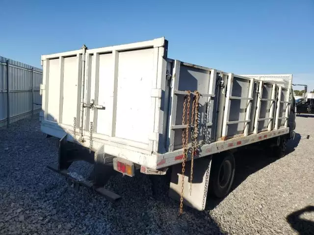 2005 Chevrolet Tilt Master W35042