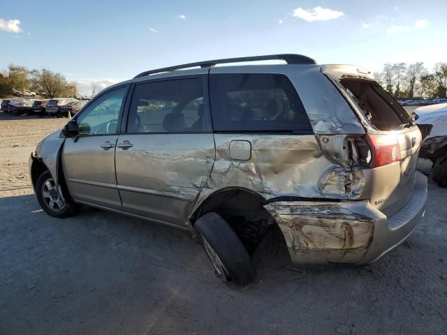 2007 Toyota Sienna CE