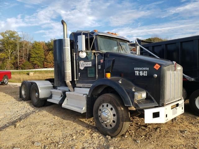 2013 Kenworth Construction T800