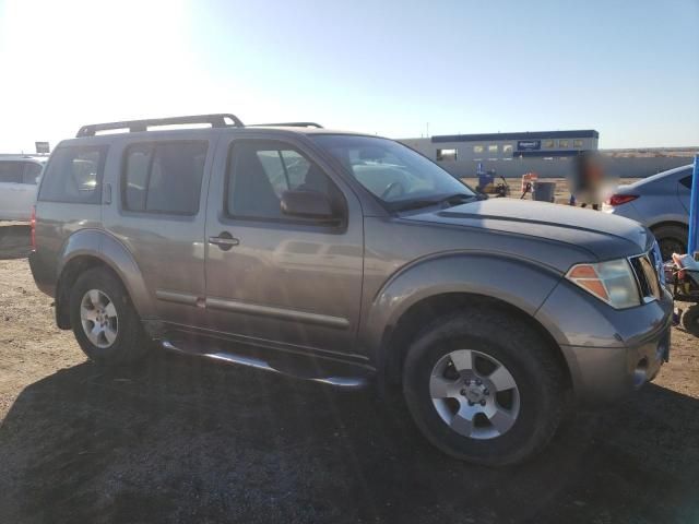 2006 Nissan Pathfinder LE