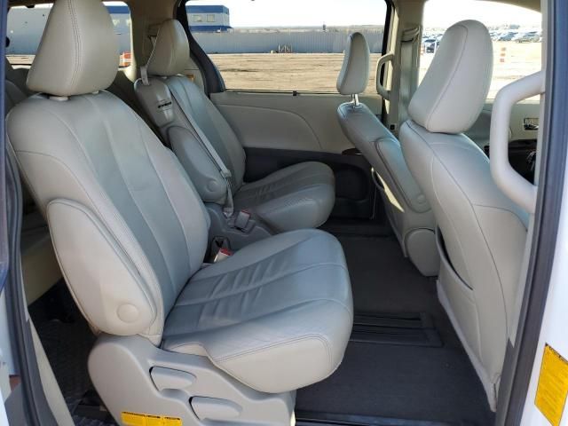 2014 Toyota Sienna XLE