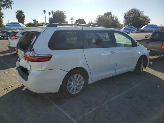 2017 Toyota Sienna XLE