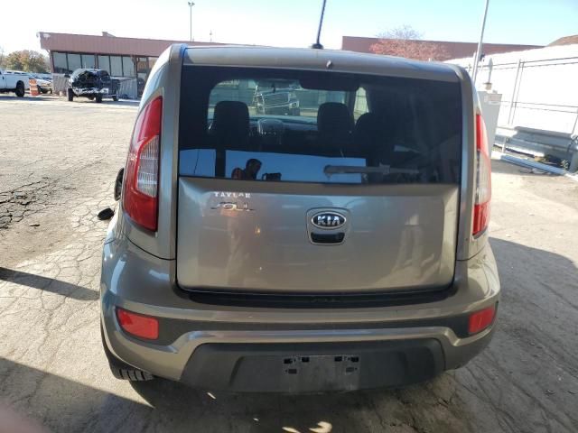 2012 KIA Soul +