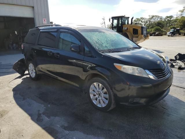 2011 Toyota Sienna LE