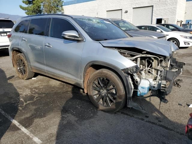 2019 Toyota Highlander SE