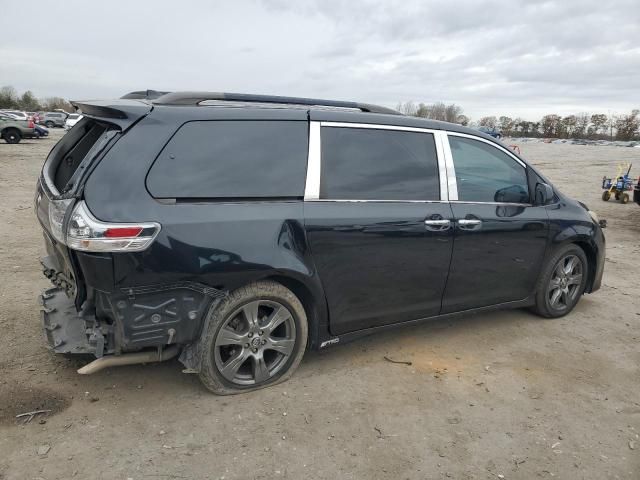 2018 Toyota Sienna SE