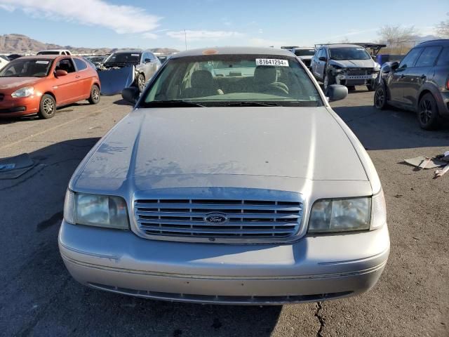 2005 Ford Crown Victoria LX