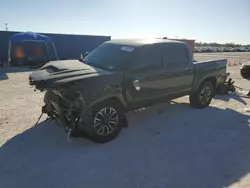 Carros salvage sin ofertas aún a la venta en subasta: 2021 Toyota Tacoma Double Cab