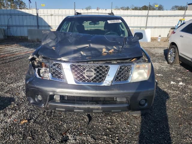 2005 Nissan Pathfinder LE