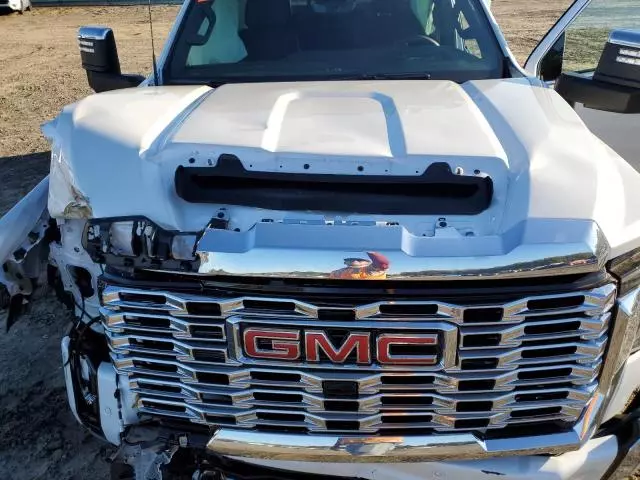 2024 GMC Sierra K2500 Denali