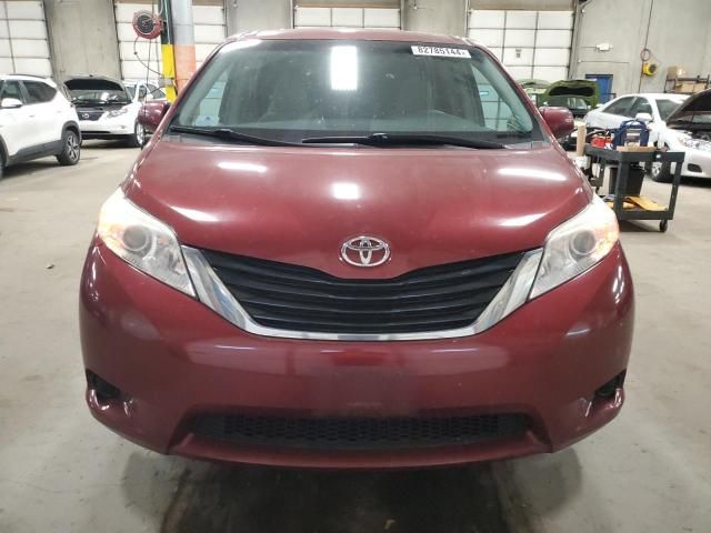 2011 Toyota Sienna LE