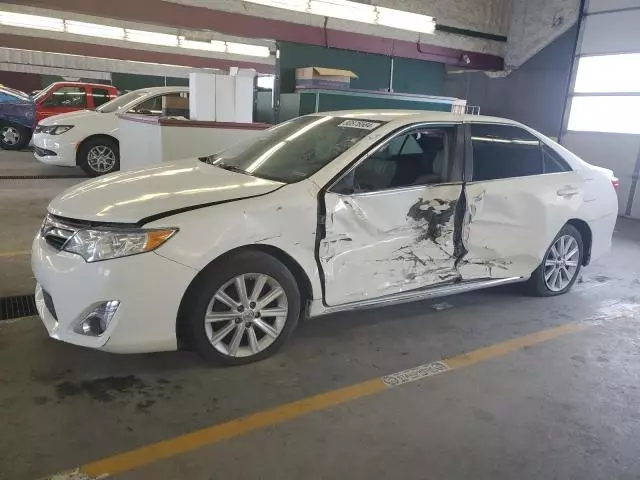 2014 Toyota Camry Hybrid