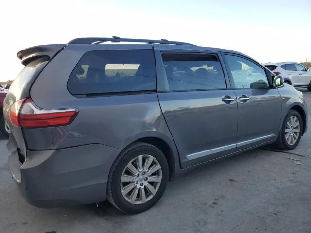 2016 Toyota Sienna XLE